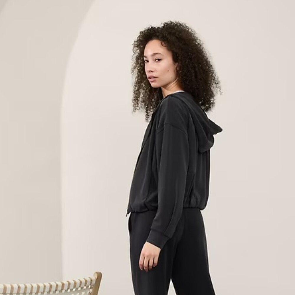 Athleta Seasoft Bubble Hem Full Zip Hoodie Black Sz L NWT